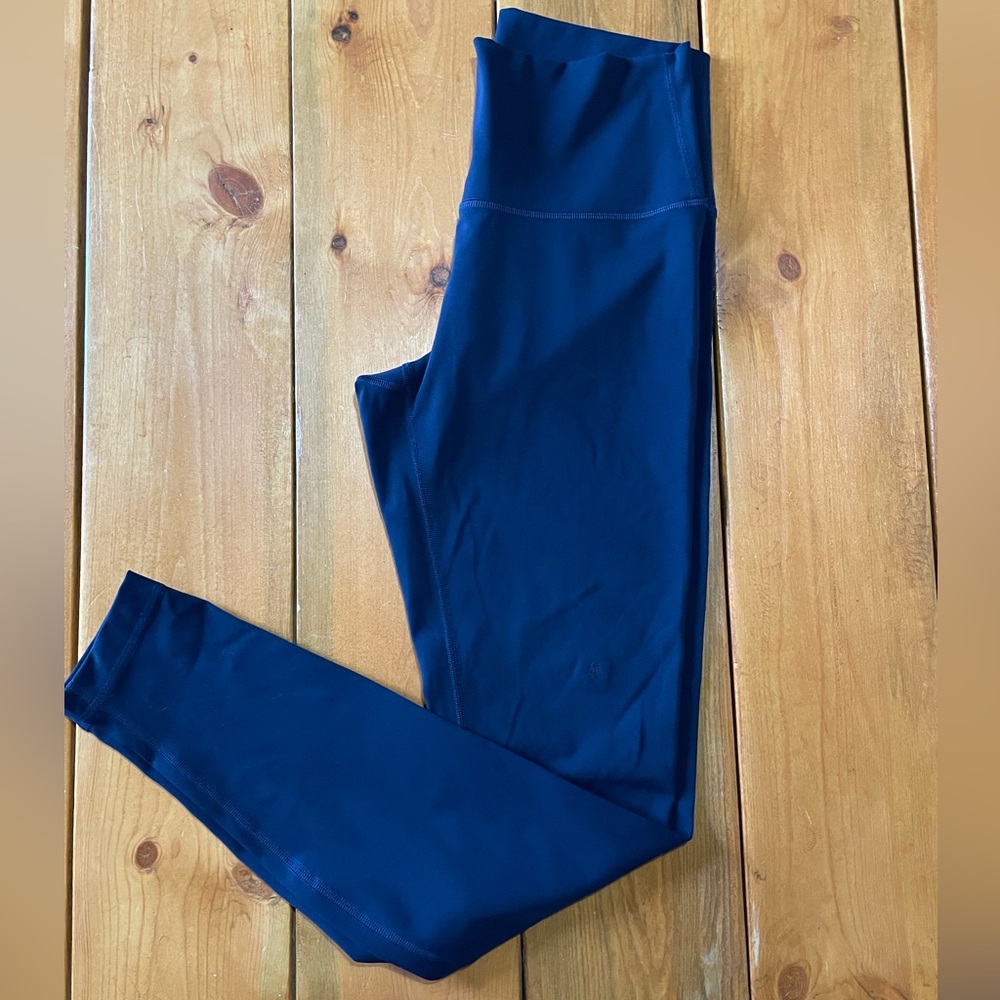 Lululemon Wunder Under Navy Blue Leggings ~Size 6~Length 28”🌸FREE Shipping!